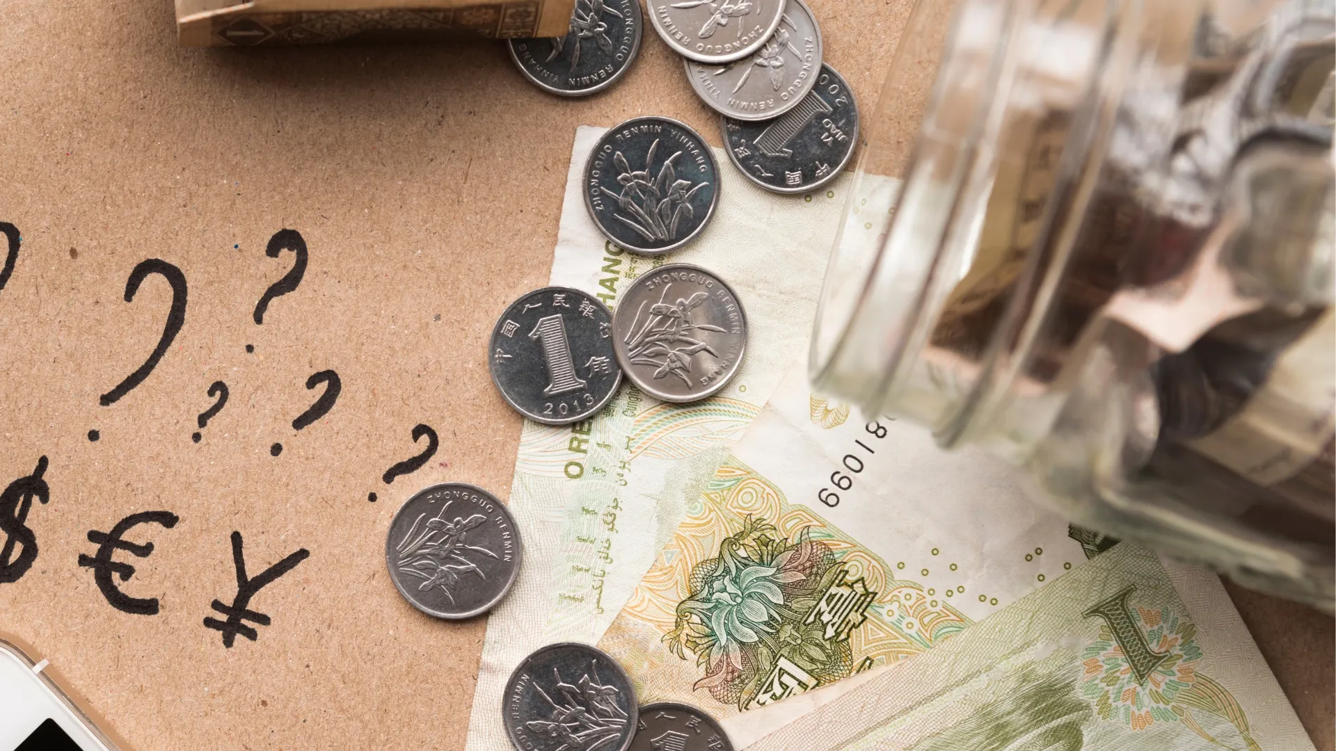 Monety i banknoty ze znakami zapytania - ustalanie cen usług w gabinecie dietetycznym